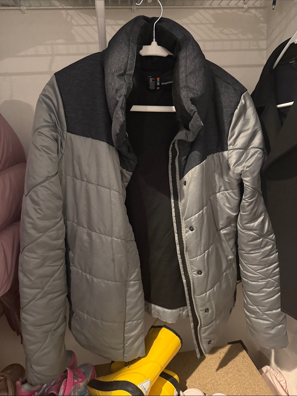 Smartwool Women’s XS Quilted Puffer Jacket - Light Gray/ Dark Charcoal
